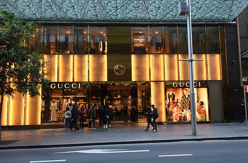Kering's Gucci sees 10% Q1 sales drop amidst Asian market slowdown