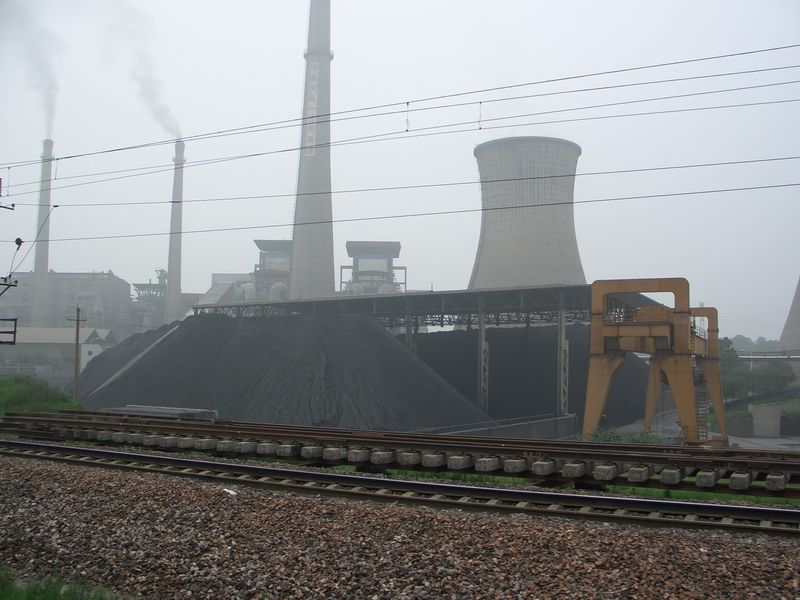 China's September coal imports reach record high amid falling prices